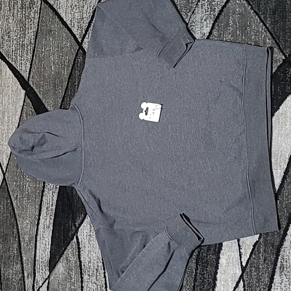 DISNEY MICKEY MOUSE PEEKING OVER SWEATSHIRT & MICKEY MOUSE SET 3 EARRINGS - Picture 14 of 14